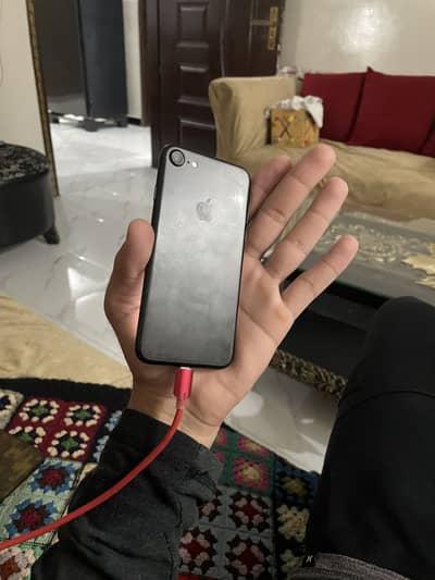 Apple iPhone 7
