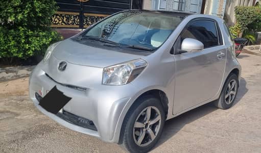 Toyota iQ 2012