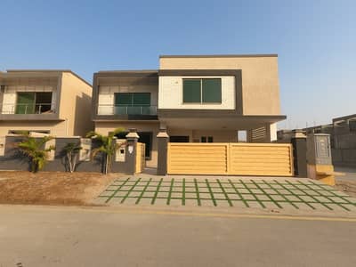 Unoccupied House Of 375 Square Yards Is Available For sale In Cantt