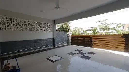 500 Sq Yd Double Storey House Askari 5 - Sector G For Sale Brigadier House