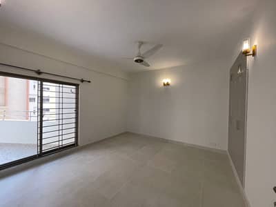 West Open Flat 3Bed DD In 2400 Square Feet Karachi