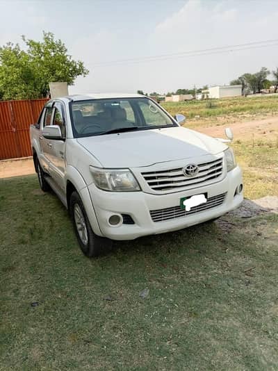 Toyota Hilux 2014