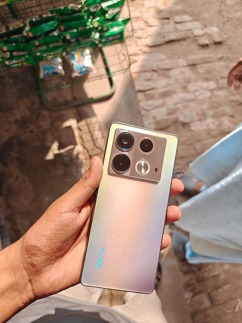 Infinix Note 40 5