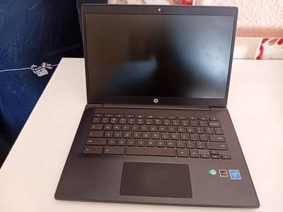 HP chrome book for sale 9by10 condition