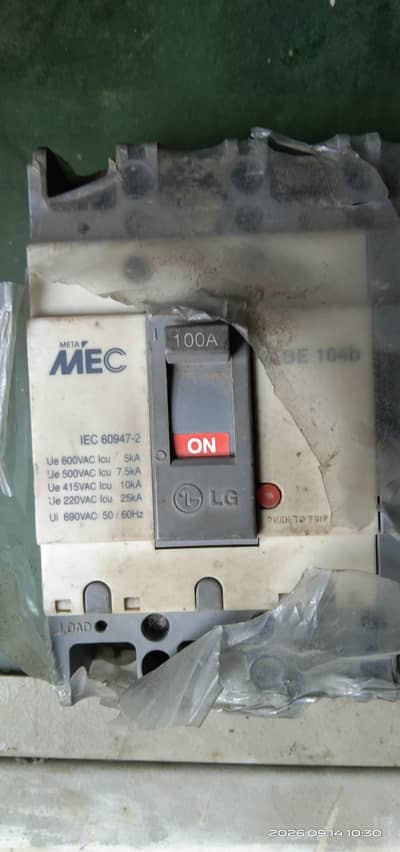 mec LG 100 A breaker 4 pole