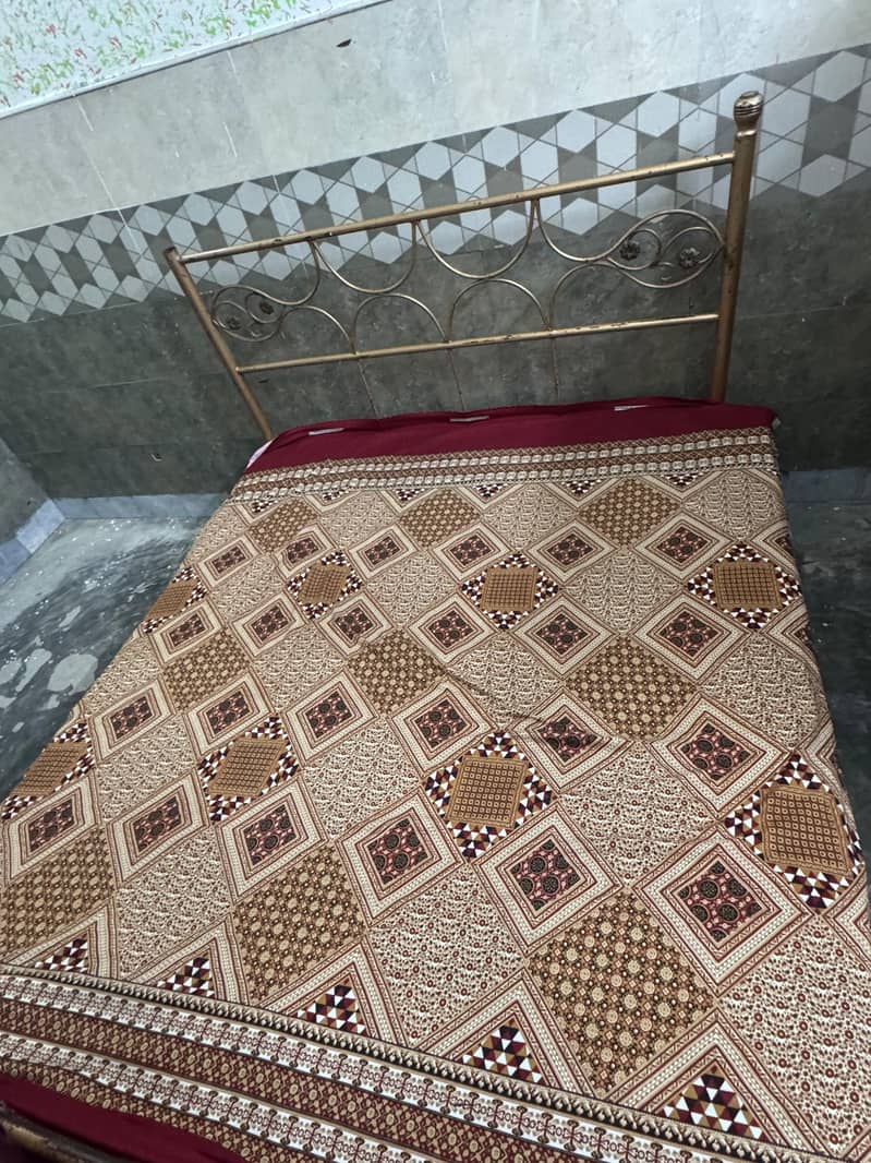 used bed 0