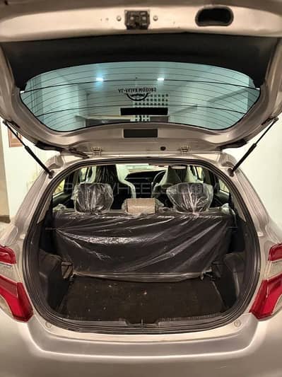 Toyota Vitz 2014-2015