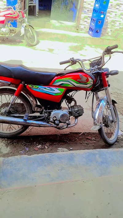 urgent sale Cd70 bike perfect working