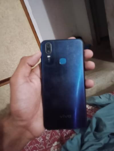 Vivo Y11