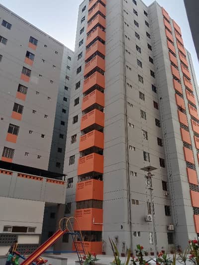 Ultra Large Luxurious Lease 3 Master Bedrooms And Lounge Flat With All Utilities, Ideal For Peaceful Living Experience, Gated Community, Play Area Masjid And Covered Car Parking.