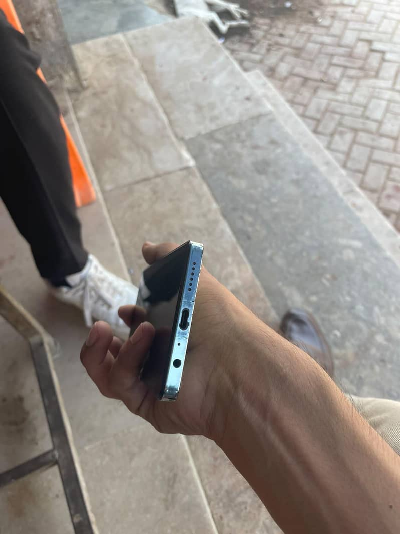 Tecno CAMON 20 4