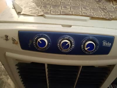 solar Air cooler for urgent sale( electricity pa b chlta ha )