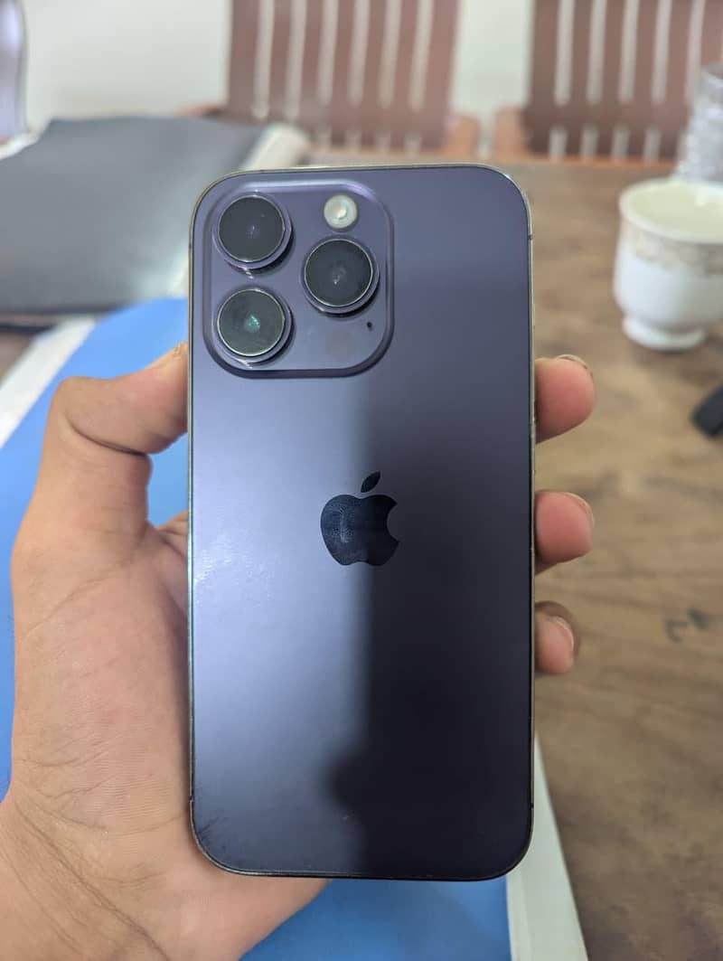iPhone 14 Pro 0