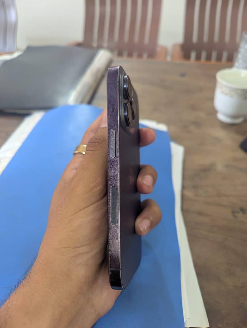 iPhone 14 Pro 1