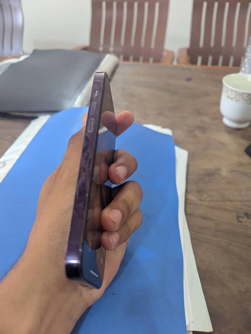 iPhone 14 Pro 2