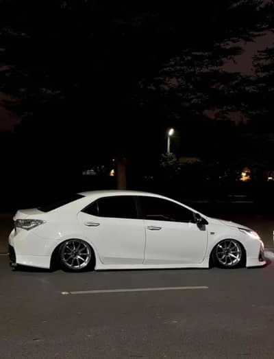 Rims For sale 17 inch with Low profile Tyre