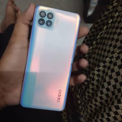 OPPO F17 Pro