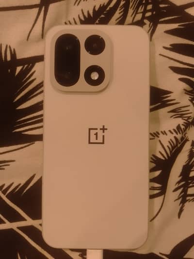 OnePlus15 open box slightly used
