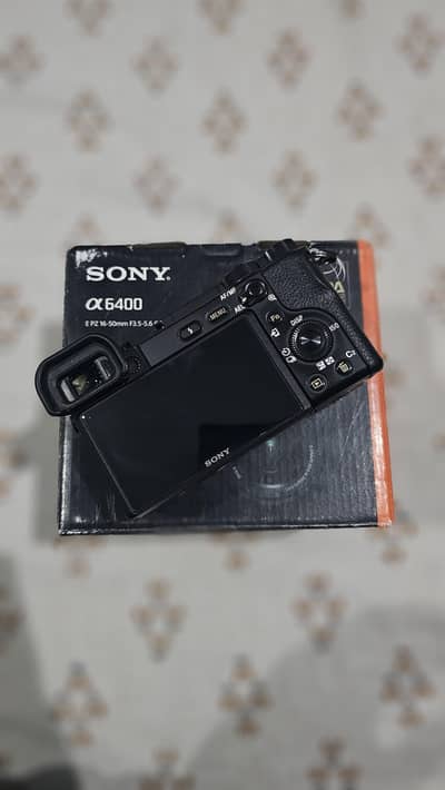 Sony A6400 Mirrorless Camera + 16-50mm OSS Lens