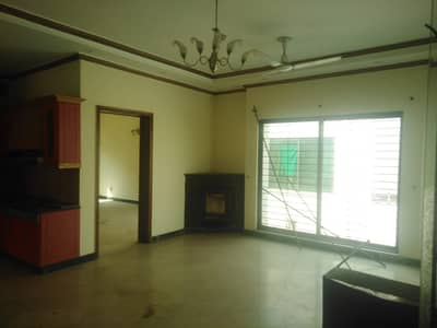 1 Kanal House Available for Rent in DHA PH 4 Hh block