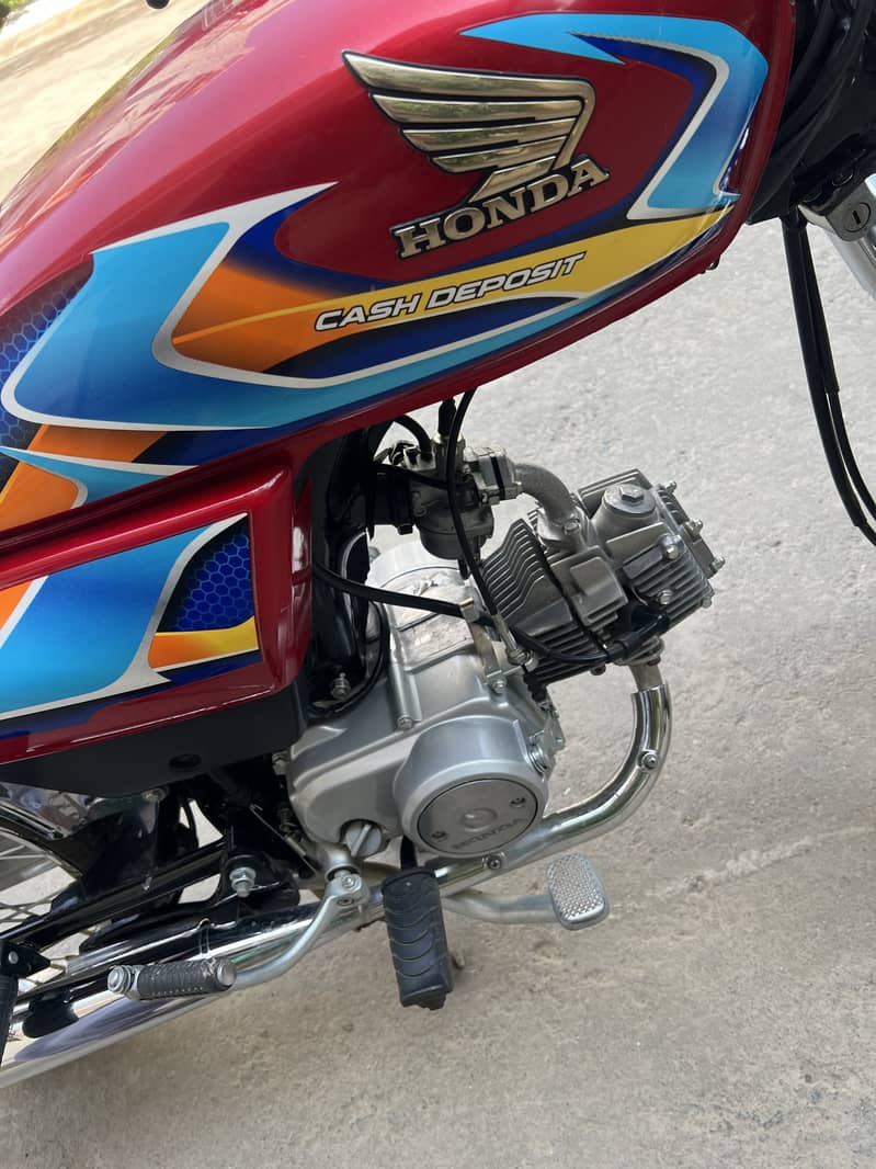 Honda CD70 3