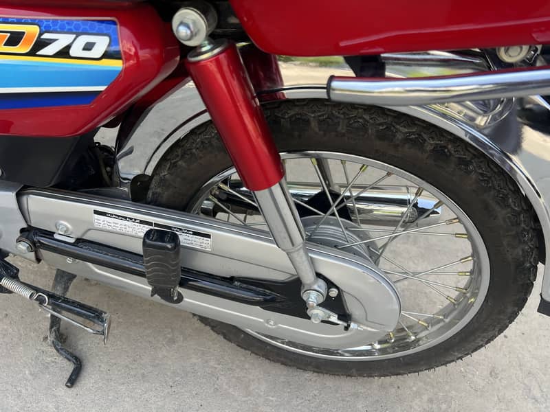 Honda CD70 11