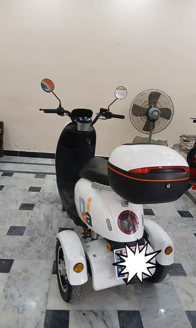 like new evee nisa for sale