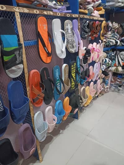IMPORTED SHOES . CHAPLI . SLEEPER