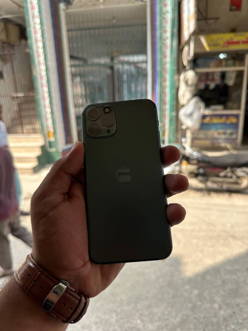 Apple iPhone 11 Pro 1
