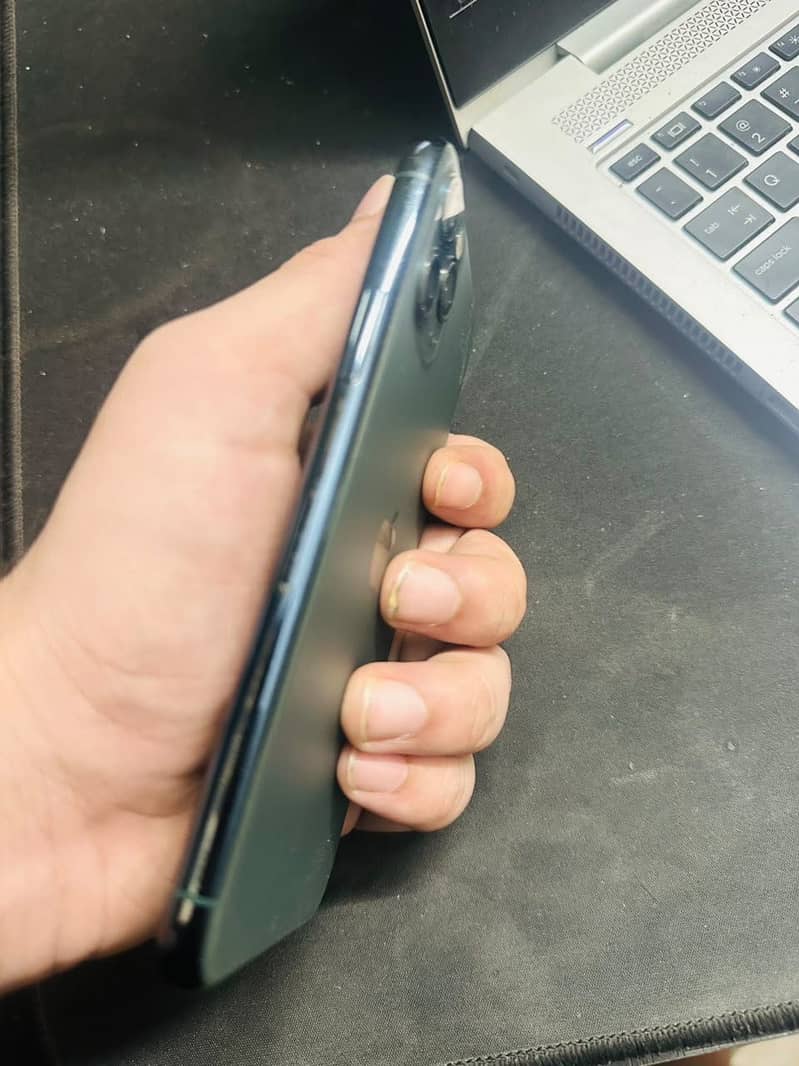 Apple iPhone 11 Pro 1