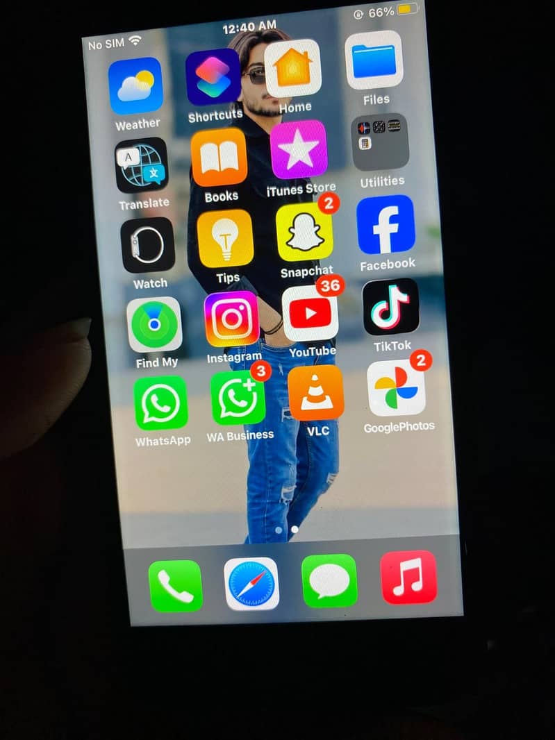 Apple iPhone 7 3