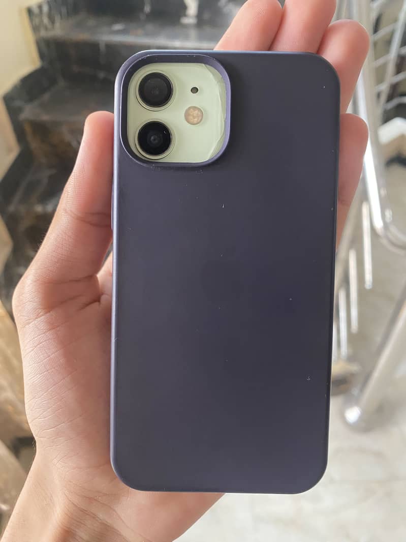 Apple iPhone 12 mini 0