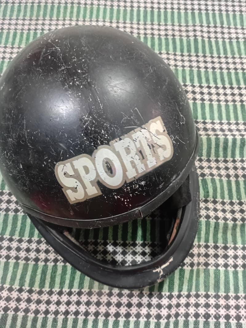 Helmet 0