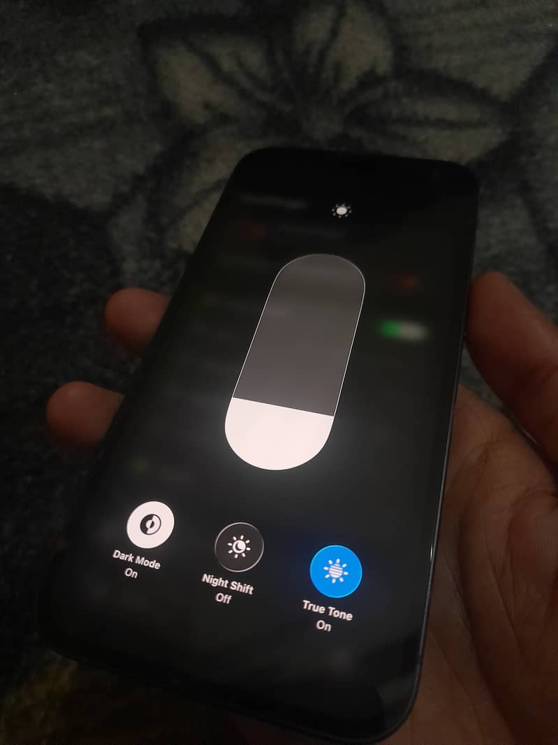 Apple iPhone 13 2