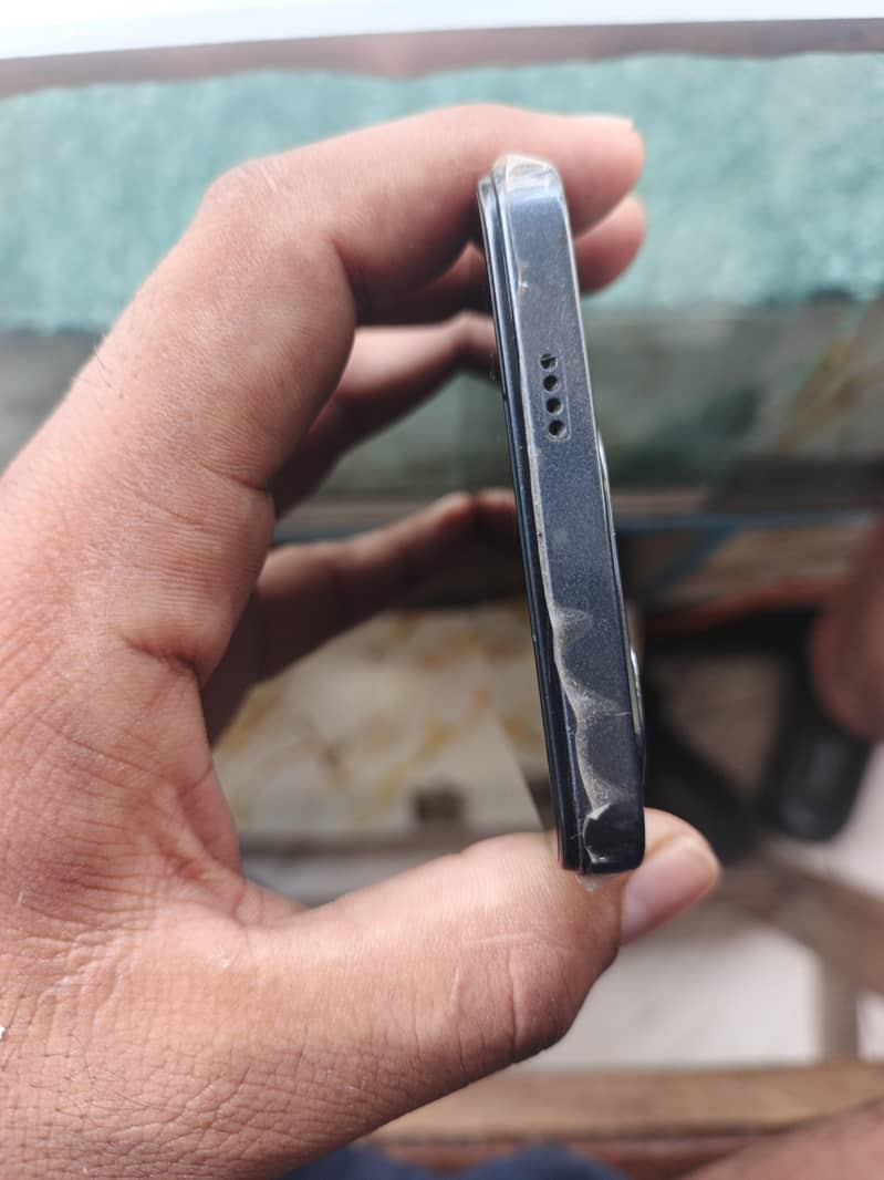 Tecno Spark 20 4