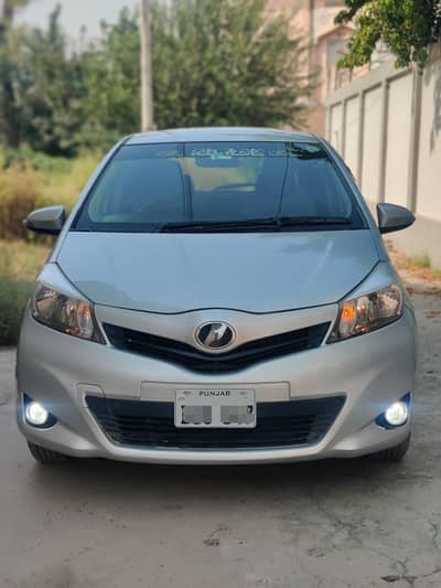Toyota Vitz 2011 model 2015 import full geniune