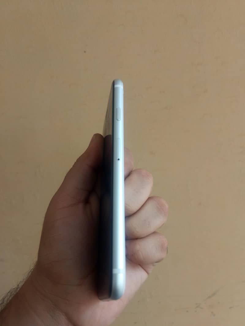 Apple iPhone SE 1