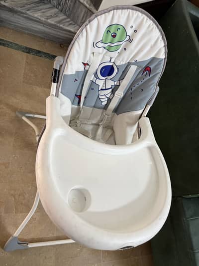Baby High Chair with Tray – Good Condition