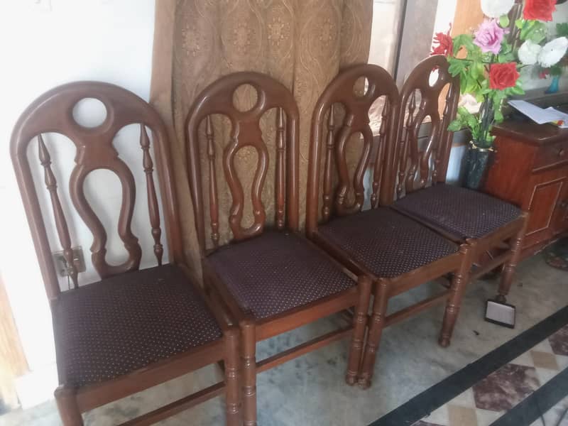 Dining chairs 0