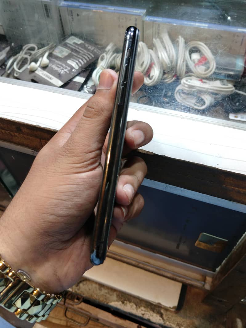 Apple iPhone X 2