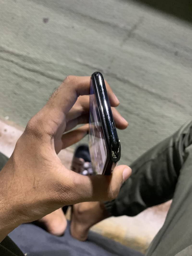 Apple iPhone X 1