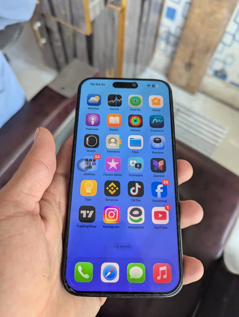 Apple iPhone 15 Pro Max 7