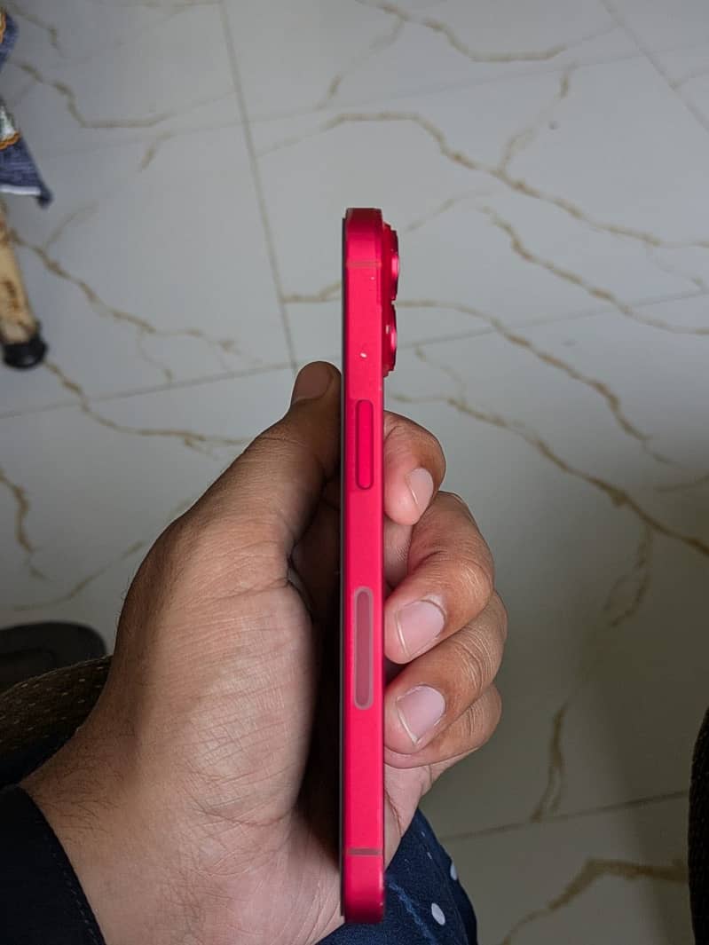 Apple iPhone 14 3