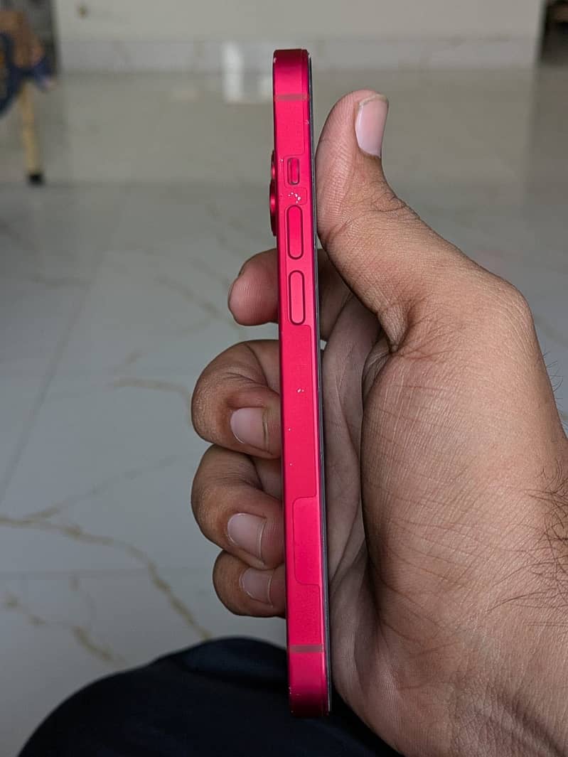 Apple iPhone 14 4