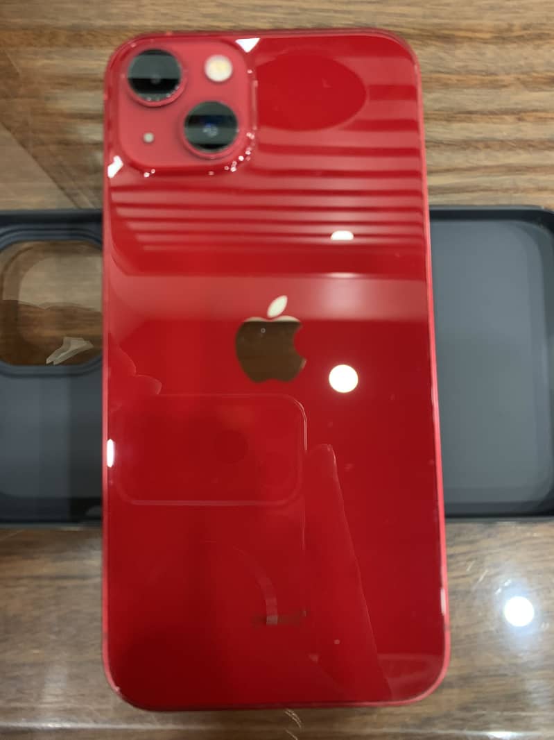iPhone 13 4