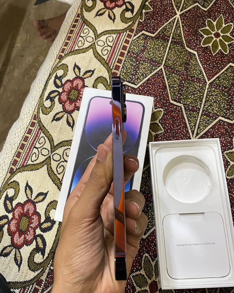 Apple iPhone 14 Pro Max 1