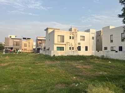 DHA Phase 7 10 Marla Plot For Sale