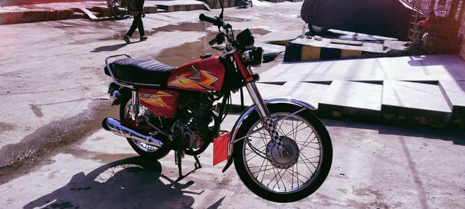 outstanding Honda 125 in cheep price