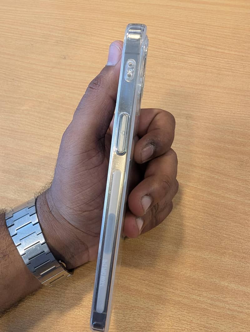 Apple iPhone 12 Pro Max 4
