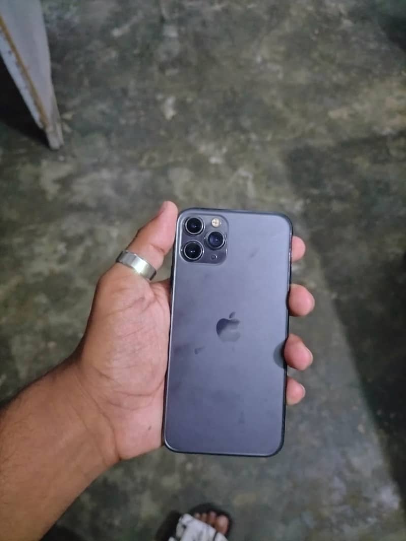 Apple iPhone 11 Pro 7